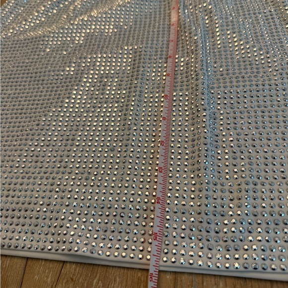 Cache Vintage White Long Sleeve Silver Rhinestone Knee Length Dress 6 - Picture 3 of 7